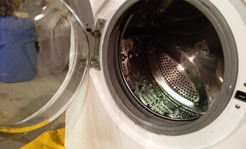 Що обов’зково потрібно робити з пральною машинкою після кожного прання, щоб вона довго служила. Так мало хто робить, а шкода