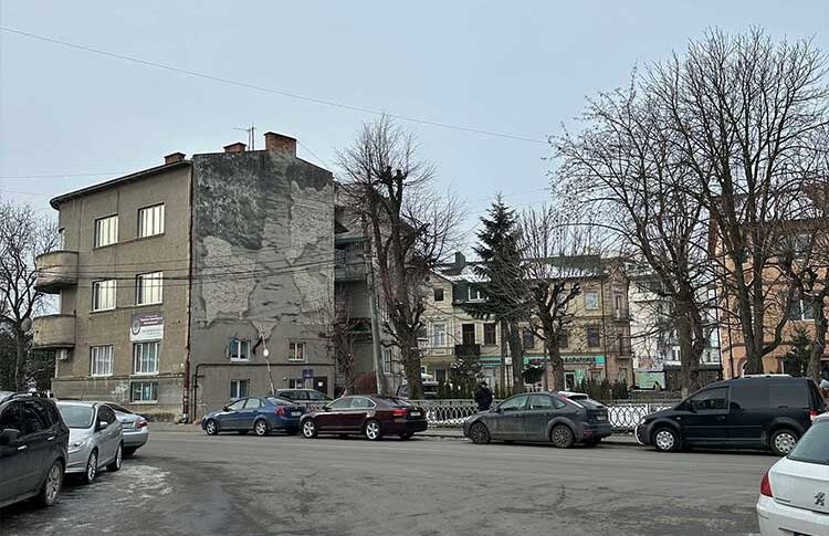 Не можна так чинити! Ми три роки не можемо народити, а ти… тільки вийшла заміж і одразу. Хоча вам ця дитина не потрібна зовсім! Та ви розійдетеся за рік, я впевнена! Ти розумієш, що своїм щастям ти пораниш Іру, – випалила свекруха Алісі