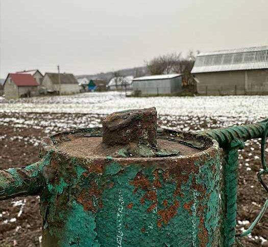 Я завжди думала, що я щаслива, бо мені дістався спокійний чоловік. Ми з ним одружені два місяці. До цього три роки зустрічалися, все було ідеально. Але те, що відбулося вчора вразило мене дуже сильно. Я стояла і не могла з себе видавити ні слова